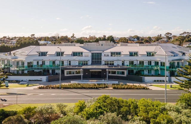 Beachfront Hampton by Property Mums