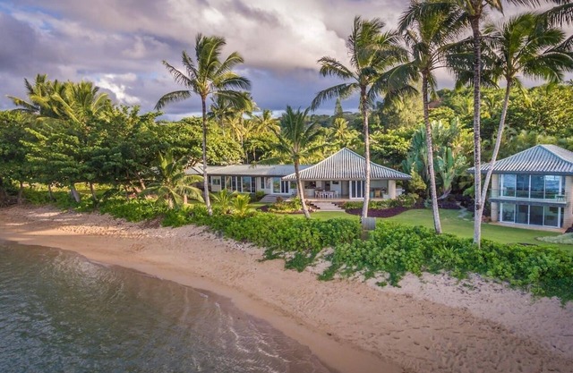 Beachfront home with detached guest studio on Anini Beach