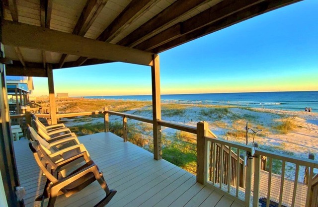 Last Minute Deal July 6-9! Beachfront!