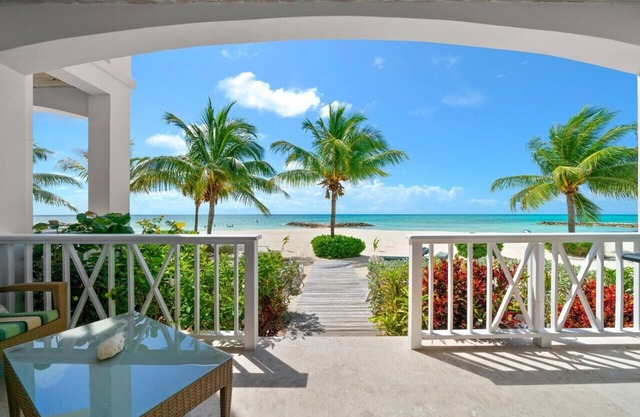 Frente a la playa | Nuevo listado | Lujo | Piscina | BluestSea