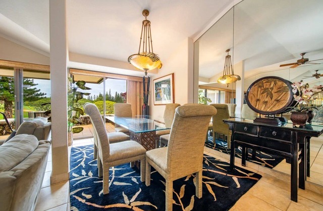 Beachfront Luxury: Kapalua Villas w/ Ocean Views