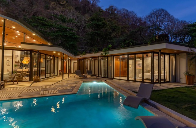 Casa privada grande frente al mar - Longitude Estate