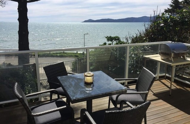 Frente a la playa del sur de Raumati