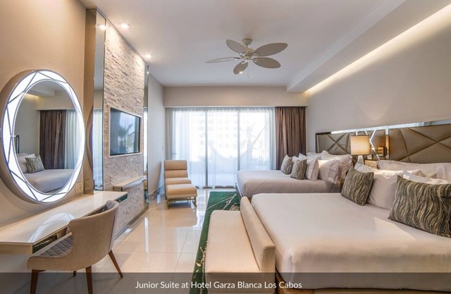 BEACHFRONT RESORT – with a contemporary design – Junior suite