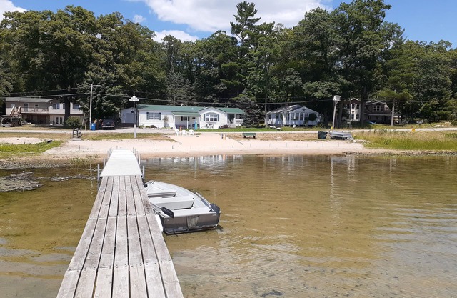 Beachfront retreat near Huron-Manistee National Forest