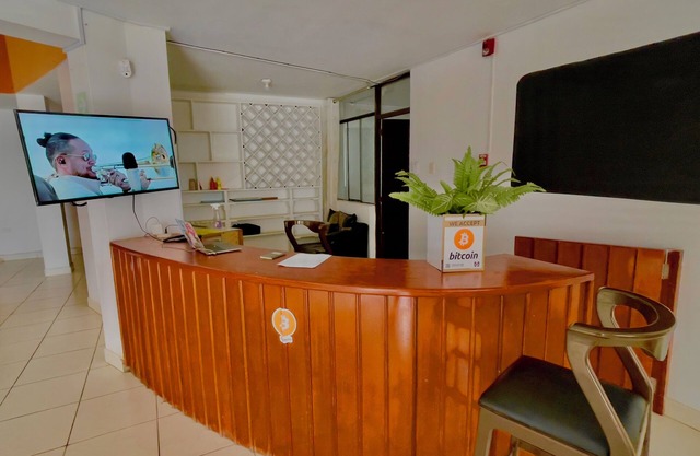 Habitaciones frente al mar en balneario turistico en Perú!