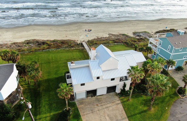 Beachfront Rose - FRONT ROW- Private WALKOVER -Remodeled - Sleeps 14 - EPIC VIEW
