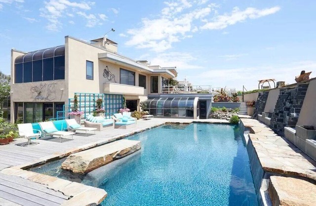Beachfront Southampton Estate; pristine Atlantic ocean views,...