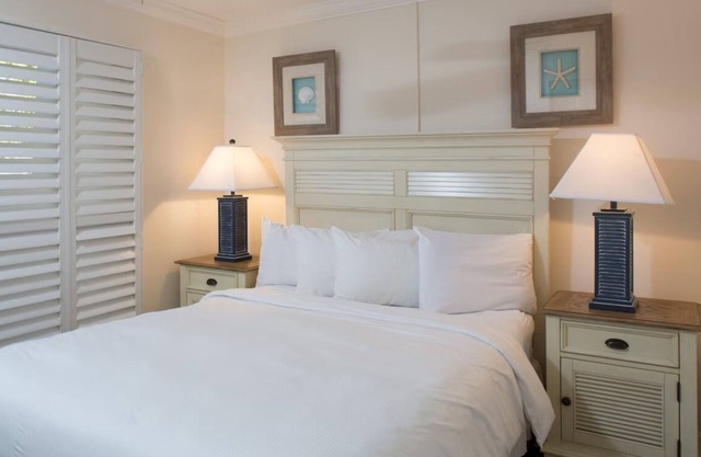 Beachfront Stay | Garden Views, Biking, Island Dining & Sunset Walks