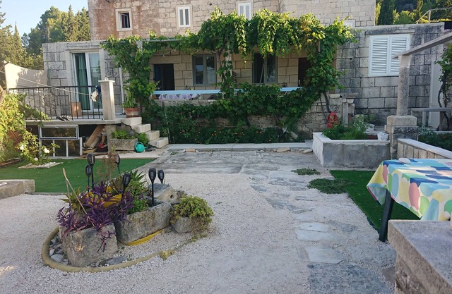 Beachfront summer retreat, amazing sea views, nature and sea terraces comfort.