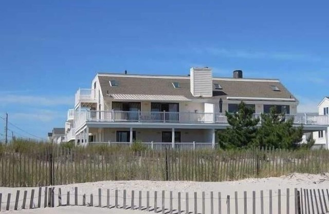 Casa de pueblo frente al mar en Townsends Inlet