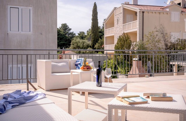 Beachfront Villa near Zlatni rat