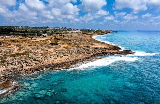 Beachfront Villa with Private Pool and Sunset Views – Sleeps 9 Near Paphos