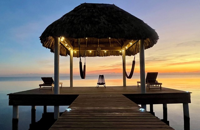 Beachfront w/ FREE GOLF CART & EXTRA STUDIO