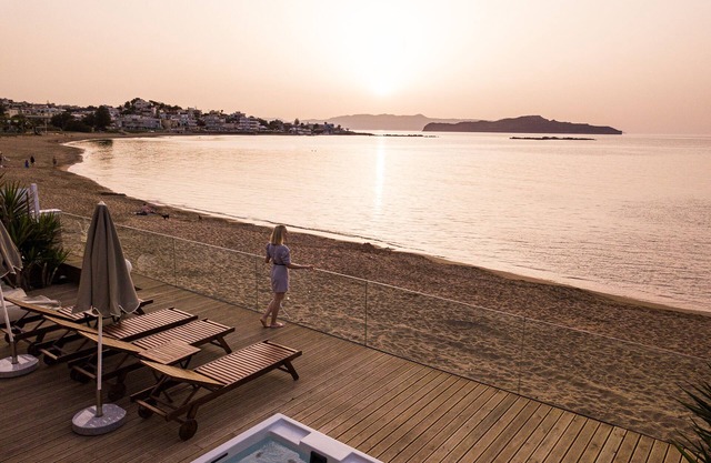 Beachfront | Waterfront | 3 bedrooms villa