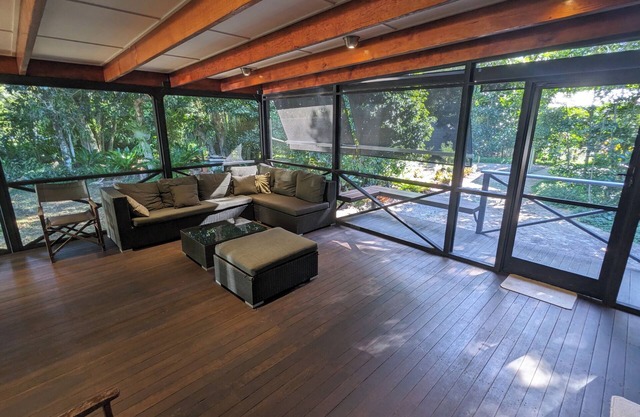 Beachmere Escape - Unique and Tranquil. Just what you need. Book now!