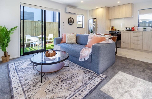 Beachside Bliss: 1 Bed 1 Bath