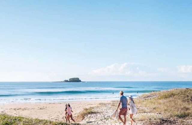 Beachside Bliss- 500m from the beach