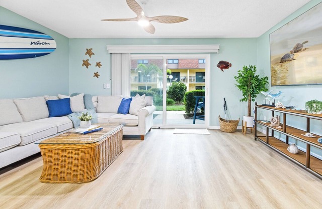 Beachside Pet Friendly Ground-Floor Condo W/Resort-Style Amenities & Heated Pool