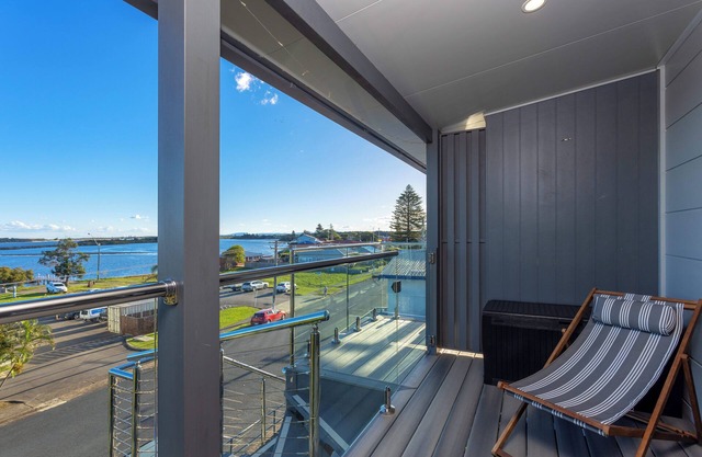 Beachside Pet Friendly Unit 1 at Harrington