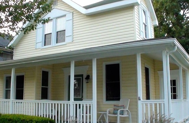 BeachWalk Cottage - Encanto de la Bahía de Chesapeake.