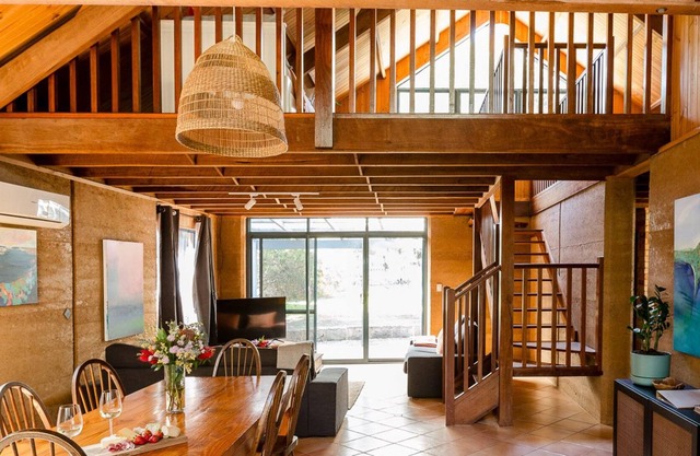 Beachy Sleeps! Eco Friendly Family Retreat just a few minutes from the beach.