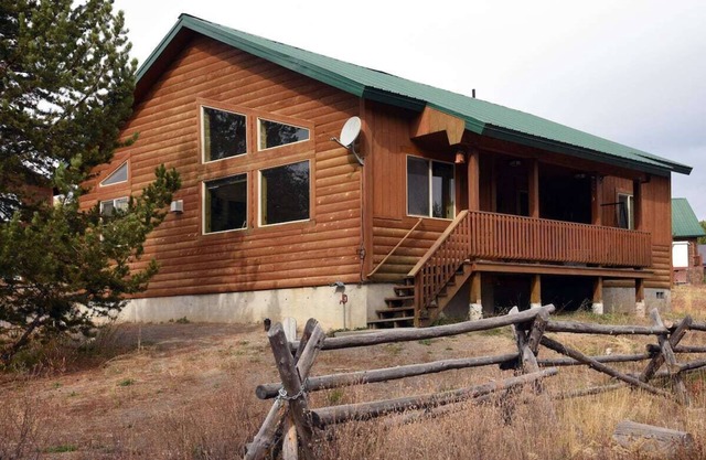 Nuevo listado | El Oso Bungalow | 23 minutos a Yellowstone
