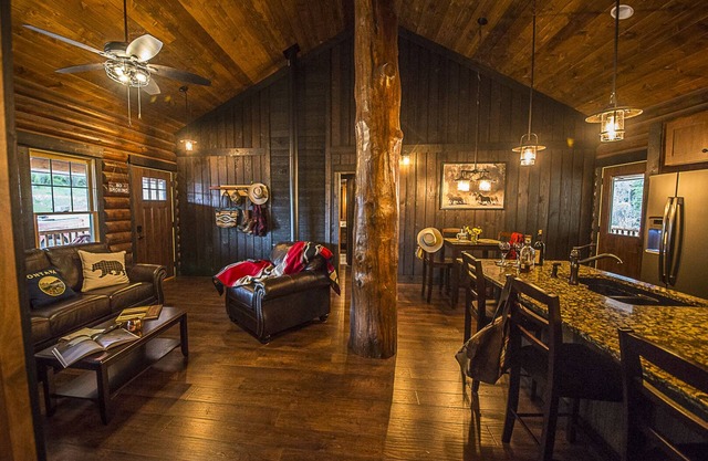 Bear Creek Cabins - Cabina de 1040 pies cuadrados