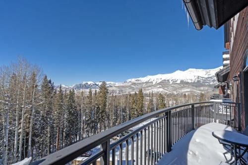 Bear Creek Lodge 408 by Alpine Lodging Telluride