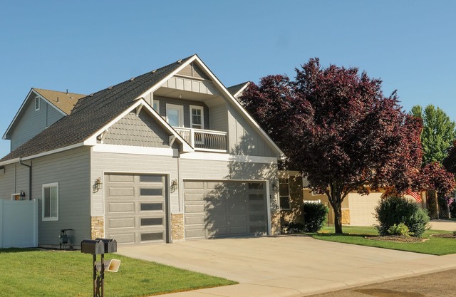 Bear Creek Park |Large Home | Roaring Springs | Theatre Room