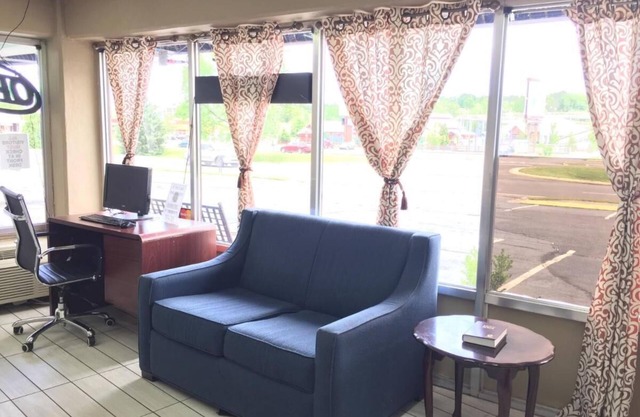 Bear Mount Inn & Suites