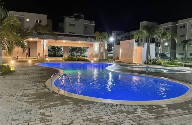 Beautiful warm condo with pool