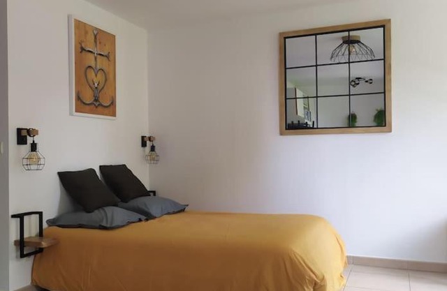 Beau studio neuf + parking et vélo gratuit