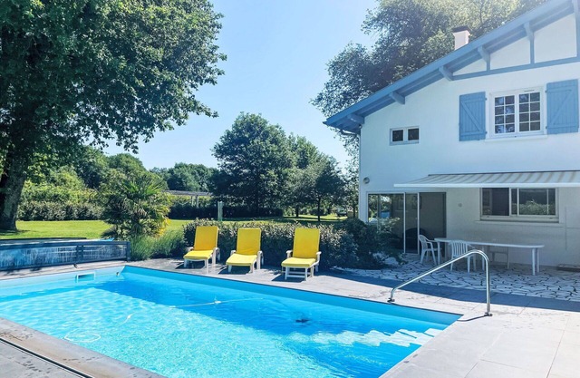 Maravillosa casa de vacaciones privada con WIFI, piscina privada, A/C, TV, terraza y aparcamiento