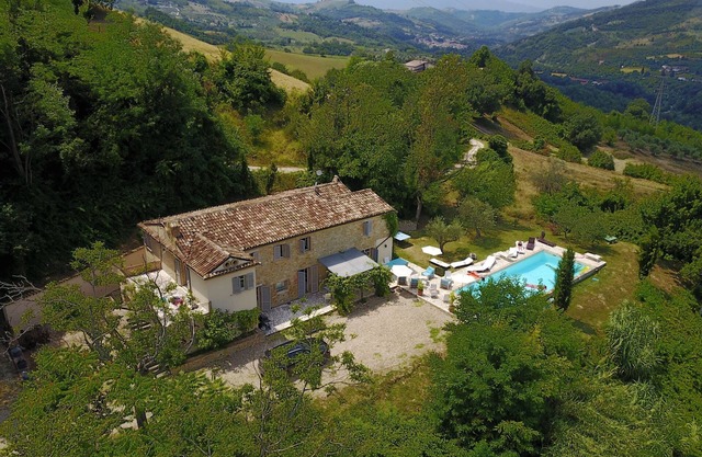 Hermosa villa, impresionantes vistas con hermosa piscina