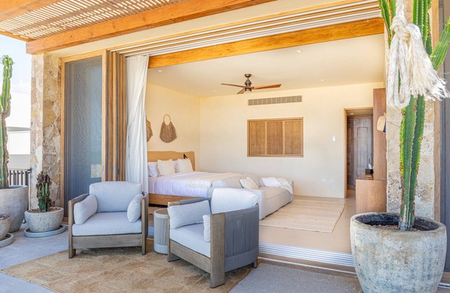 Beautiful Beachfront Family Home
