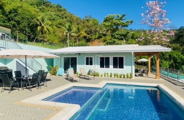 Beautiful New Home overlooking the valley on the Central Pacific Coast!