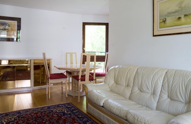Beautiful apartment with patio 10 minutes from Versailles 💥