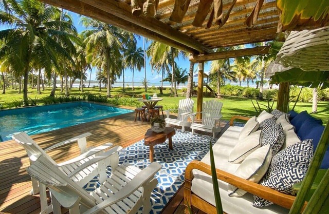 Beautiful Beachfront Mansion - ALA020