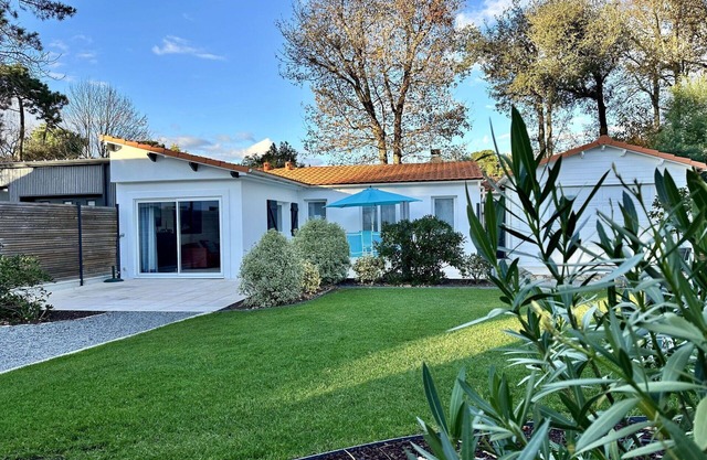 Estupenda casa de vacaciones privada para 4 personas con WIFI, TV, terraza y aparcamiento