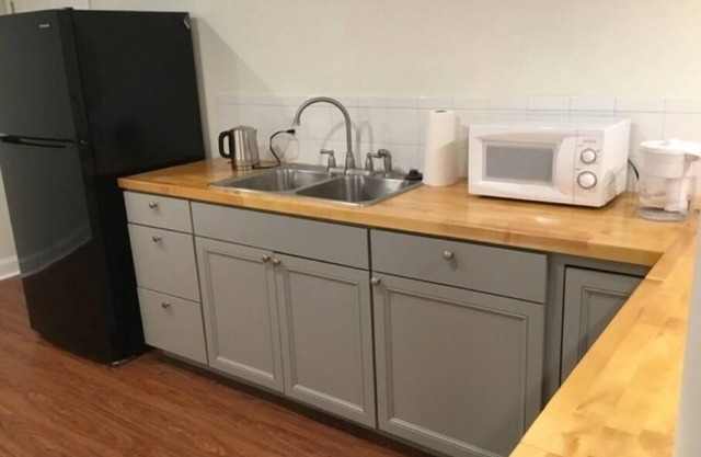 Beautiful 1 Bedroom Apartment