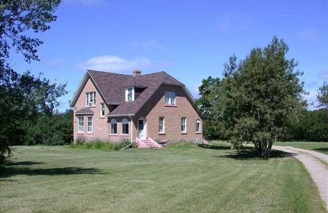 Hermosa casa de campo de 1921 Brick & Fieldstone ... Casa Tummel
