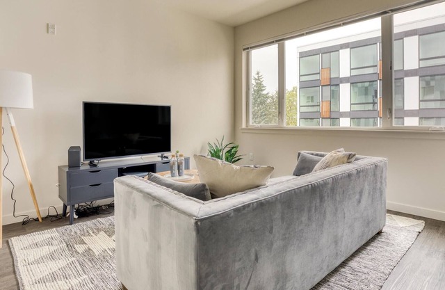 Beautiful 1BR in Redmond w/ Gym 1mi to Dtwn