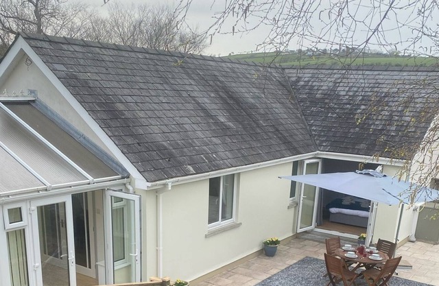 Beautiful 2 bed Bungalow in the countryside, 5 min from beach