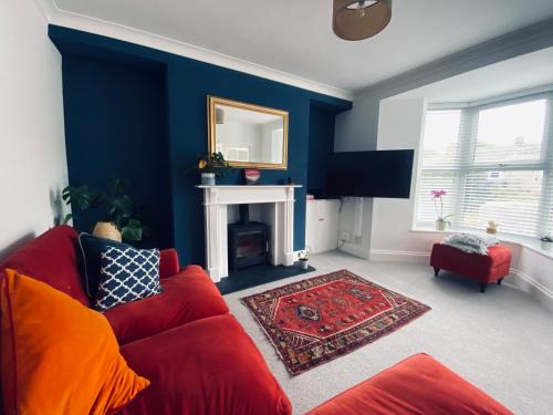 Beautiful 2 bed end terrace Victorian town house