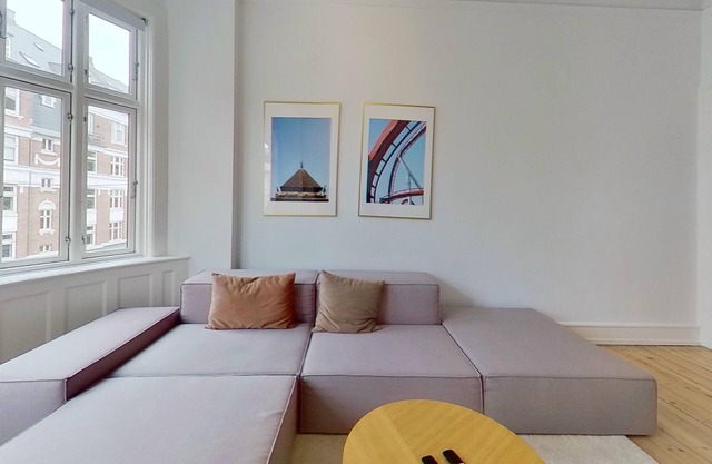 Beautiful 2-bed in Frederiksberg C - 292