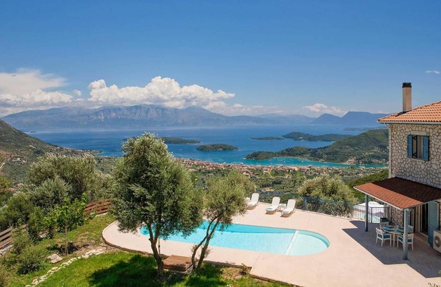 Hermosa villa con excelentes vistas y 2 dormitorios. Perfecto para familias pequeñas.