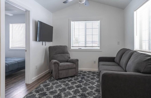 ¡Nuevo! Cabaña de 2 habitaciones - Calumet, Mi. Hogar del parque histórico nacional de Keweenaw