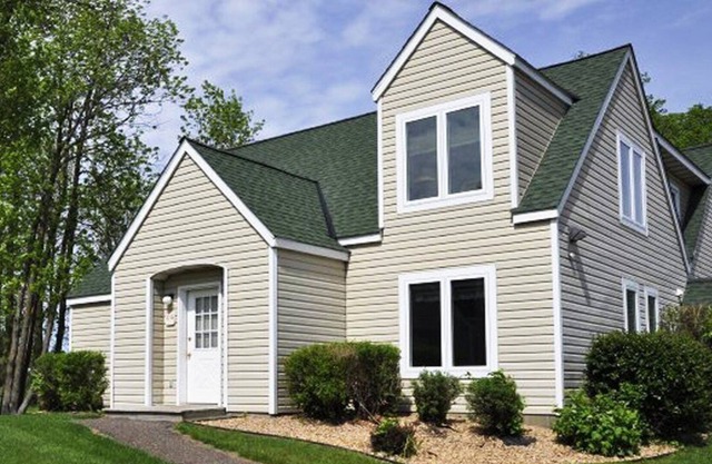 Beautiful 2 bedroom unit at resort, sleeps 6