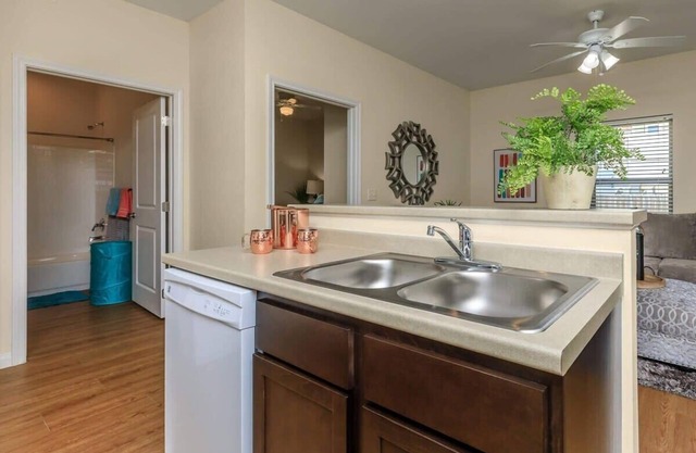 Beautiful 2Bd 2Ba Apartment at Midtown Weslaco